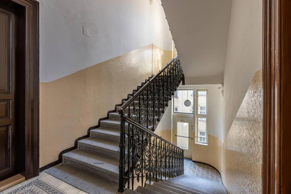 Charming 2Bedroom Old Town Apartment Prague Exterior photo